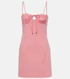 Robe en dentelle Robe en dentelle