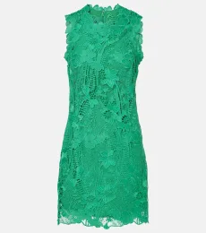 Robe en dentelle à fleurs Robe en dentelle à fleurs