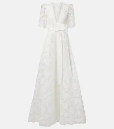 Robe longue brodée à fleurs Robe longue brodée à fleurs