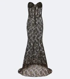 Robe longue bustier Evelyne en dentelle Robe longue bustier Evelyne en dentelle