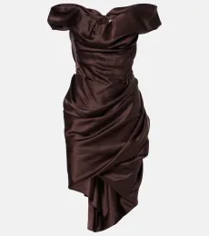 Robe Nova Cora asymétrique en satin Robe Nova Cora asymétrique en satin