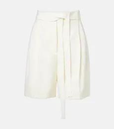 Róhe Bermudas de lana virgen con cinturón Róhe Bermudas de lana virgen con cinturón