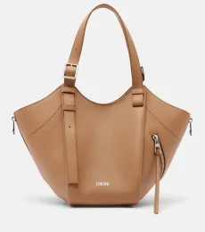 Sac à main Hammock Flip Medium en cuir Sac à main Hammock Flip Medium en cuir
