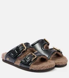 Sandales en cuir et fourrure synthétique