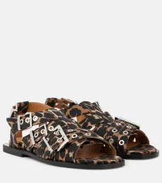 Sandalias con estampado de leopardo Sandalias con estampado de leopardo