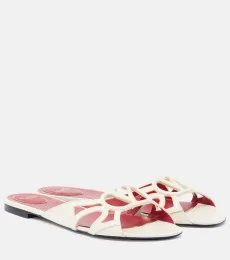 Sandalias Wonderweb de piel con VLogo