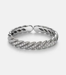 Sculpted Cable Flex 18kt white gold bracelet with diamonds Sculpted Cable Flex 18kt white gold bracelet with diamonds