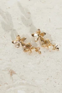 She's Blooming Earrings Gold She's Blooming Earrings Gold