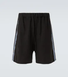 Shorts con croché Shorts con croché