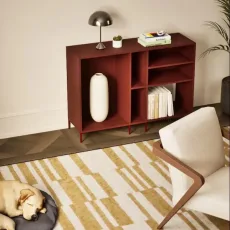 Sideboard in Burgund with Legs Sideboard in Burgund with Legs