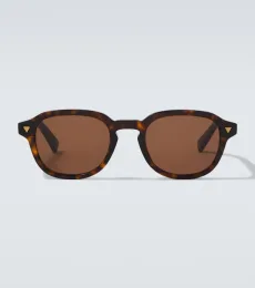 Triangle Stud round sunglasses Triangle Stud round sunglasses
