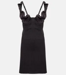 Vestido corto de denim con volantes Vestido corto de denim con volantes