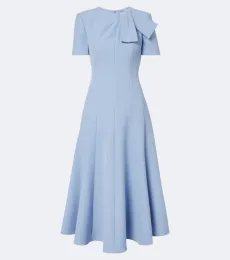 Vestido de cóctel de crepé con lazo Vestido de cóctel de crepé con lazo