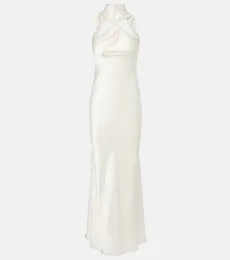 Vestido de fiesta de satén con cuello halter