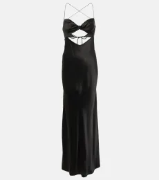 Vestido de seda con aberturas Vestido de seda con aberturas