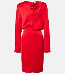 Vestido midi de satén con cuello holgado Vestido midi de satén con cuello holgado