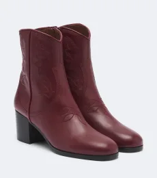 VLogo embroidered leather cowboy boots VLogo embroidered leather cowboy boots