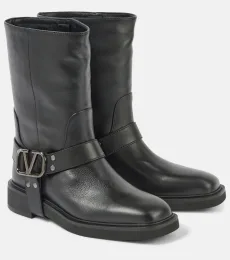 VLogo Signature leather biker boots