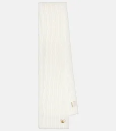 Wool and cashmere scarf Wool and cashmere scarf