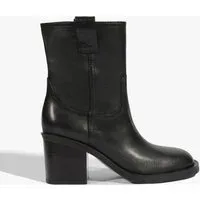 Wyatt Leather Bootie
