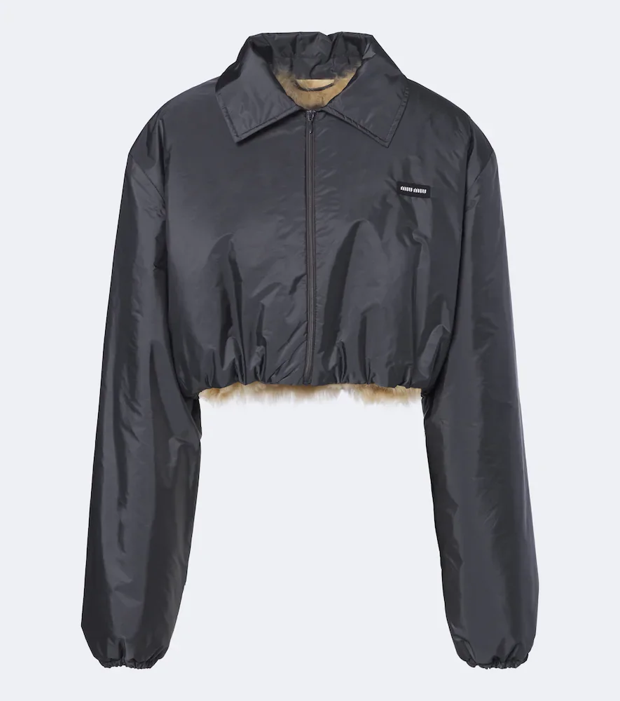 Chaqueta cropped con borrego