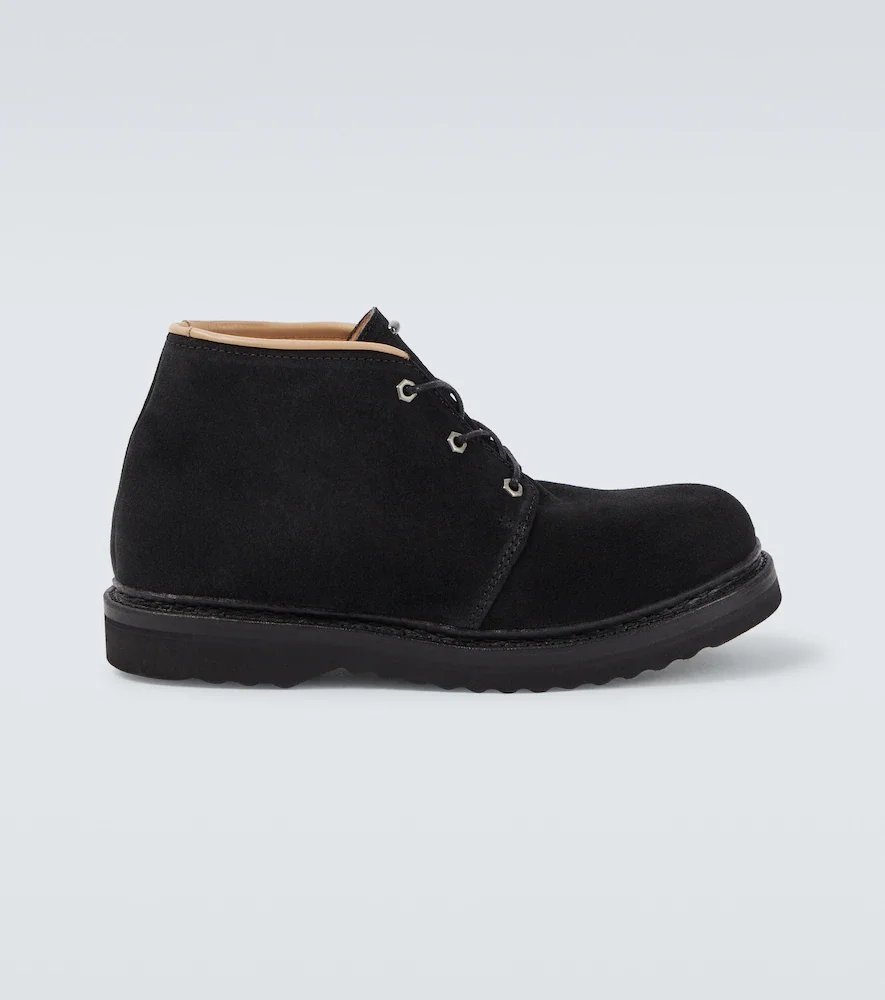 Chukka suede boots