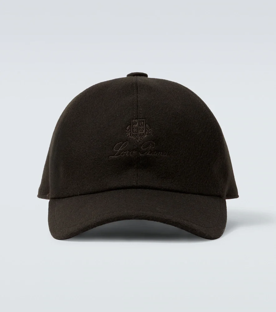 Gorra de ante con logo bordado