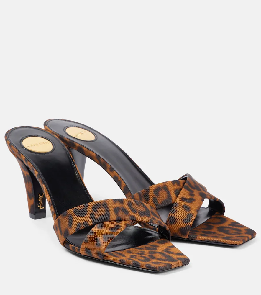 Mules Jill 75 de satén estampados