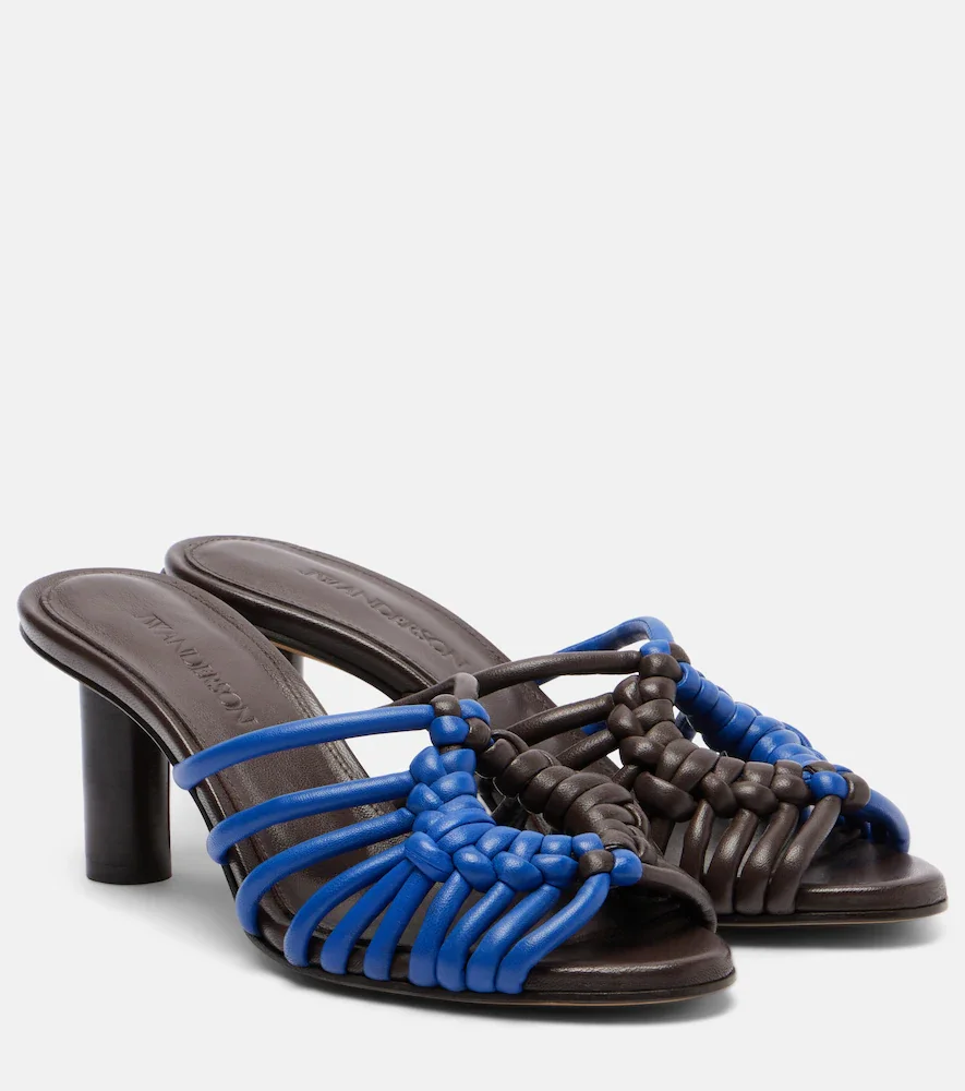 Plot woven leather sandals