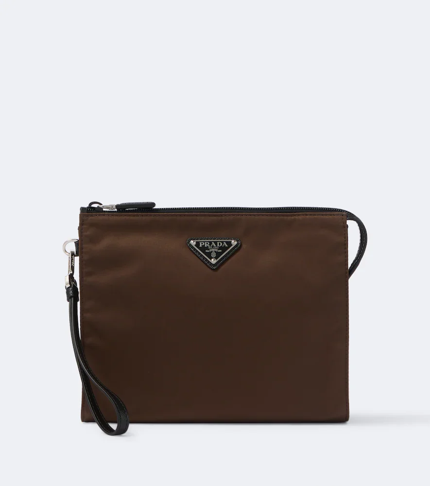 Pochette Re-Nylon avec finitions en cuir