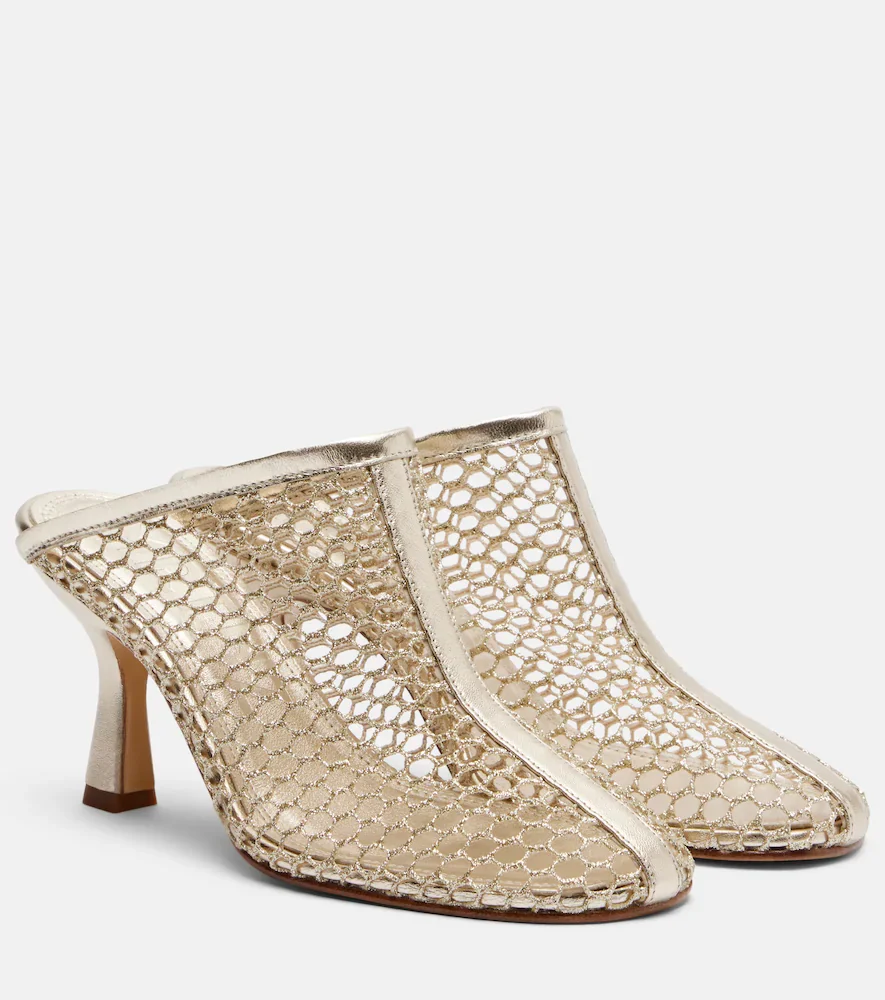 Red mules de red con piel
