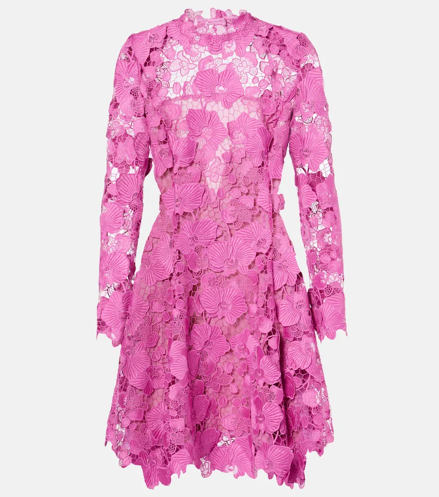 Robe en dentelle à fleurs
