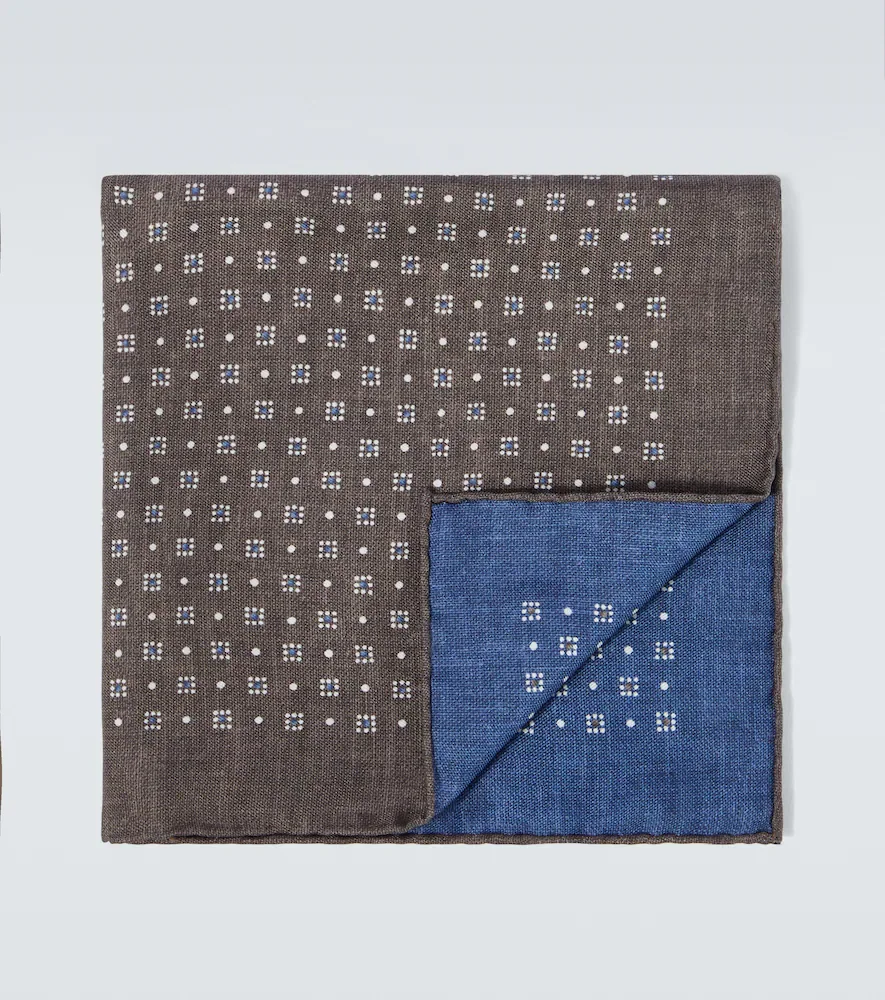 Silk pocket square