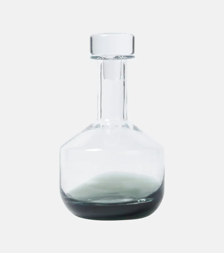 Tank glass decanter