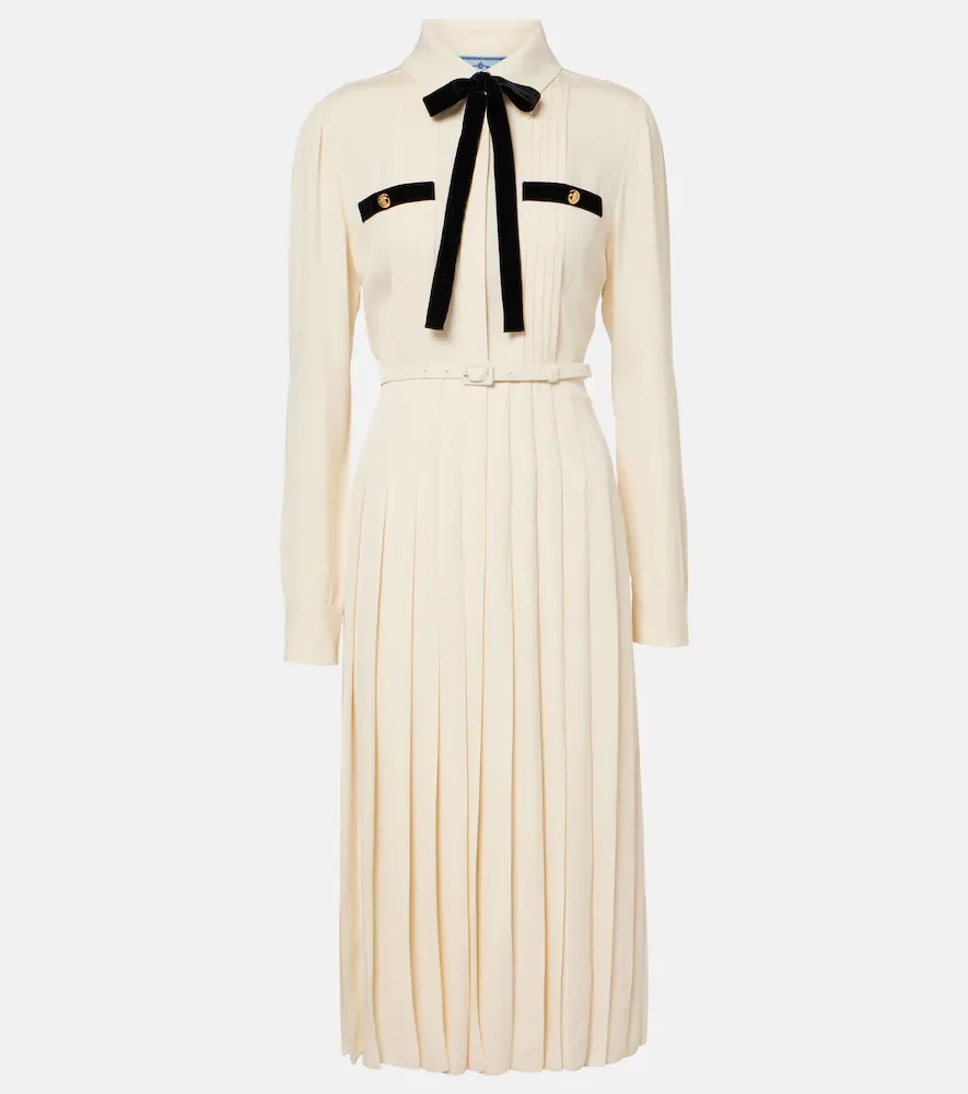 Vestido camisero plisado con lazada y cinturón