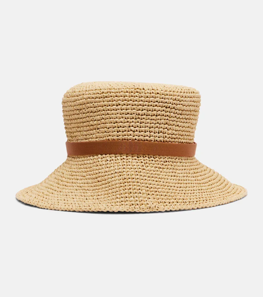 VLogo bucket hat