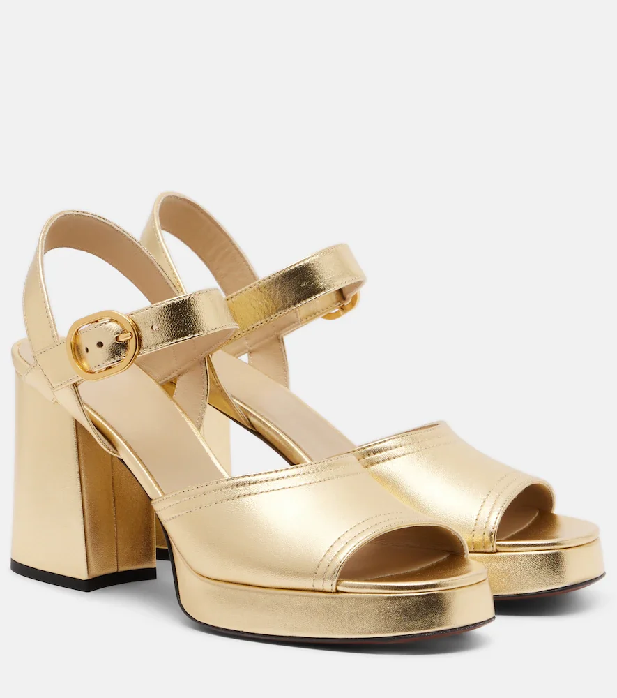 VLogo leather sandals